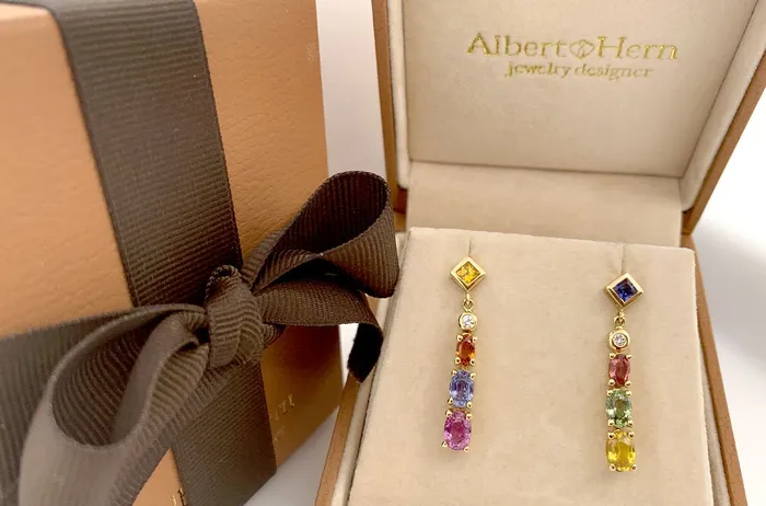 Albert Hern Earrings Earrings 18kt Gold Mismatched Sapphires Diamonds