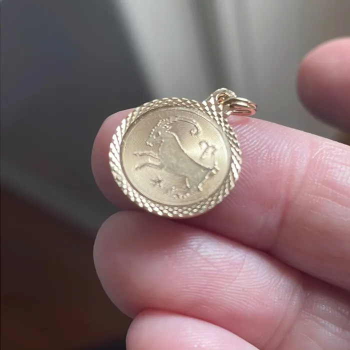 Vintage Paris Jewelry PreStyled Sets Aries Zodiac Pendant 10k Gold Vintage